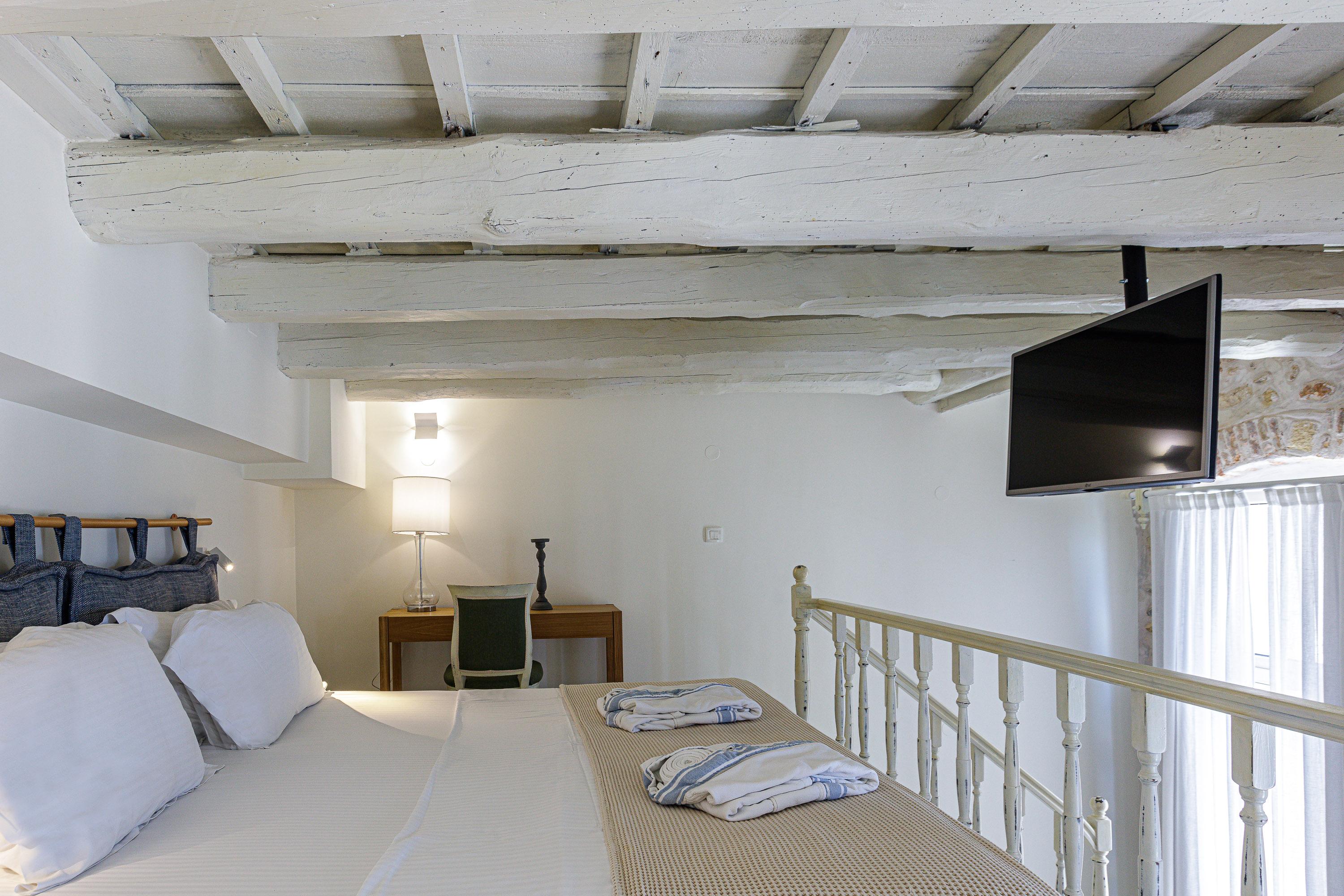 Отель Thalassa Boutique (adults Only)